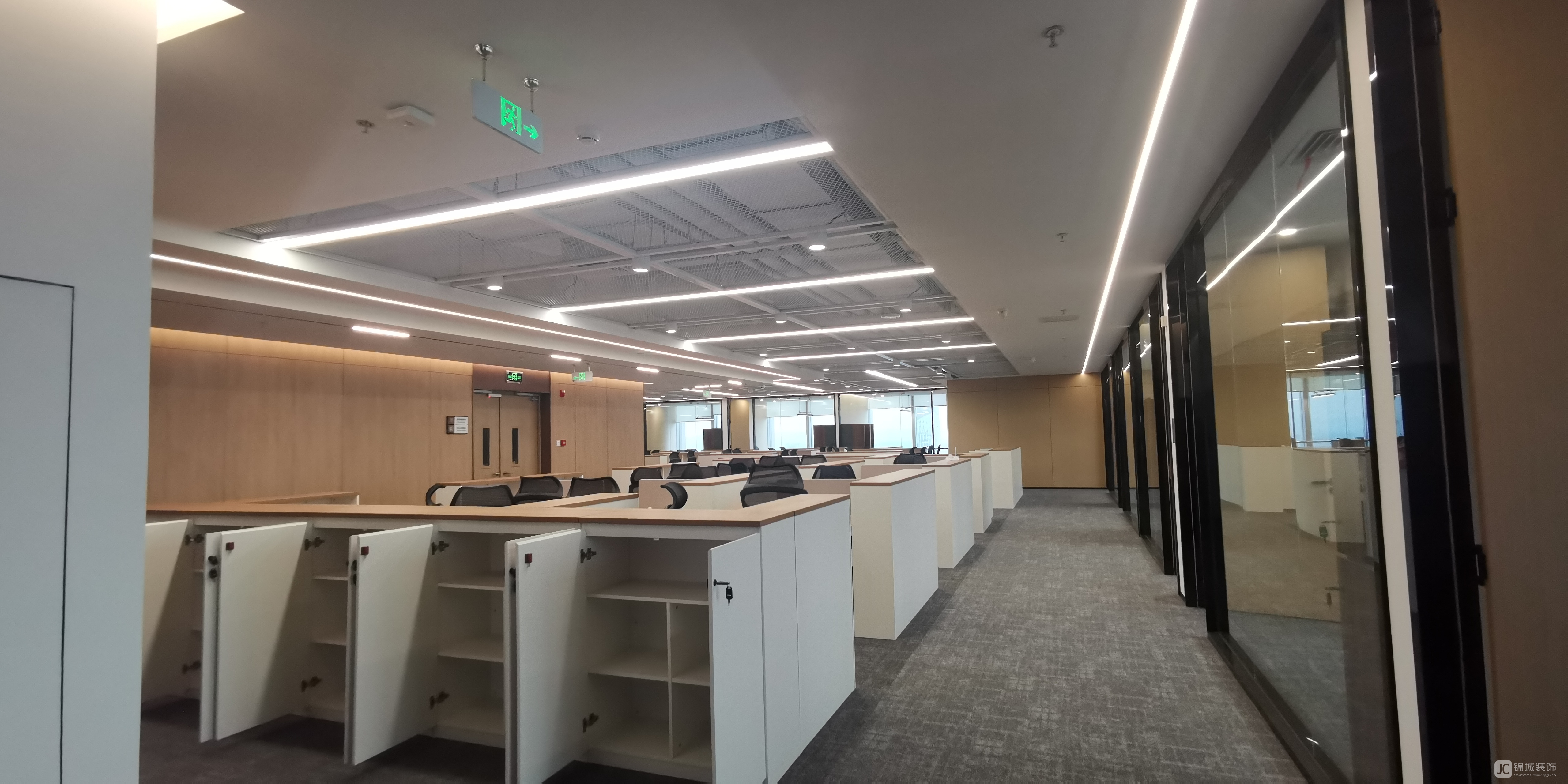 f8ca7d04855adbe45466c27a1083279